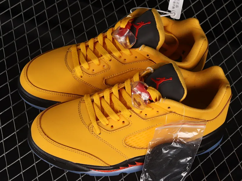 All categories Air Jordan Jordan series basketball shoes Air Jordan 5 Air Jordan Retro Low AJ5 Joe 5 black and yellow low-top basketball shoes DA8016-700